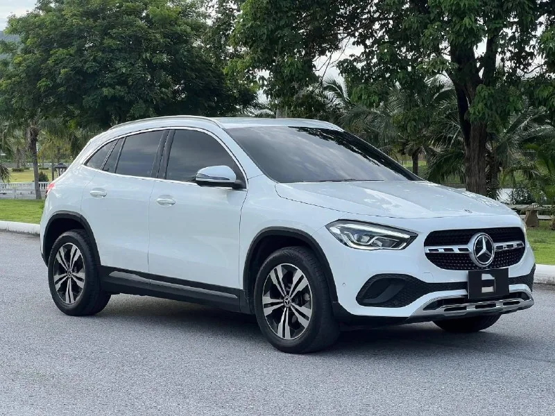 Mercedes-Benz GLA200