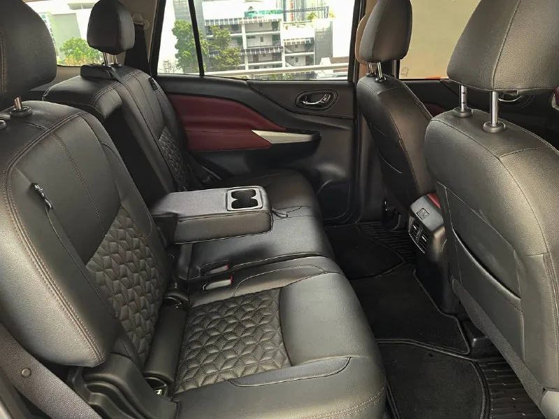 Nissan Terra 5