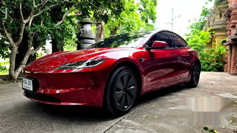 Tesla Model 3 RWD 3