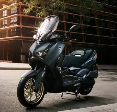 Yamaha XMAX 300