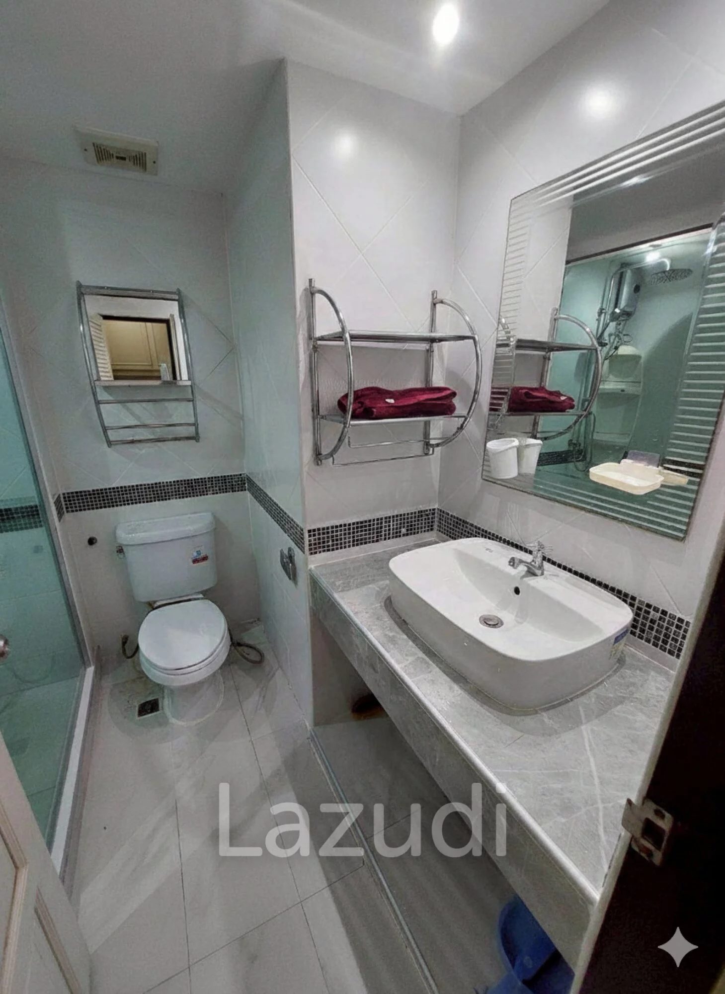 Студия — Jomtien Beach Condominium