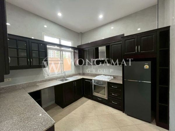 5 Schlafzimmer – Palm De Jomtien Villa — 14