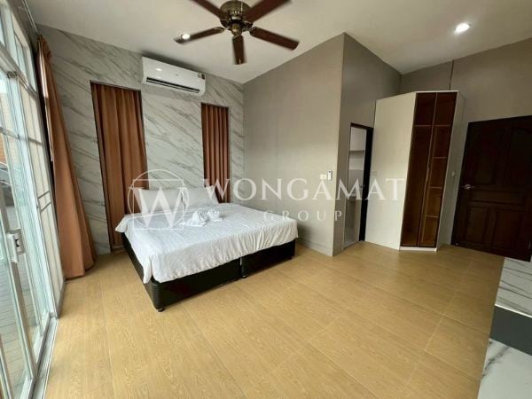 5 Schlafzimmer – Palm De Jomtien Villa — 15