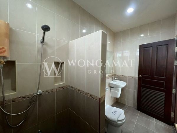 5 Schlafzimmer – Palm De Jomtien Villa — 18