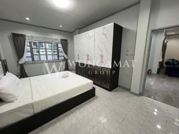 3 Schlafzimmer – 5Bathrooms-Miami Pool Villa View Point — 8