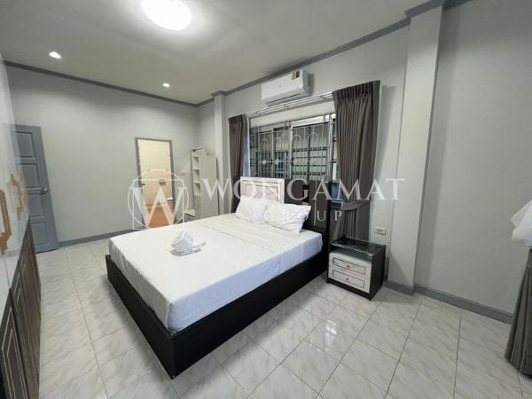 3 Schlafzimmer – 5Bathrooms-Miami Pool Villa View Point — 7
