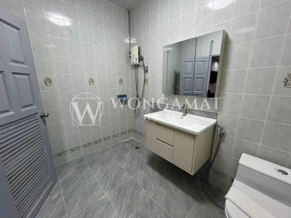 3 Schlafzimmer – 5Bathrooms-Miami Pool Villa View Point — 10